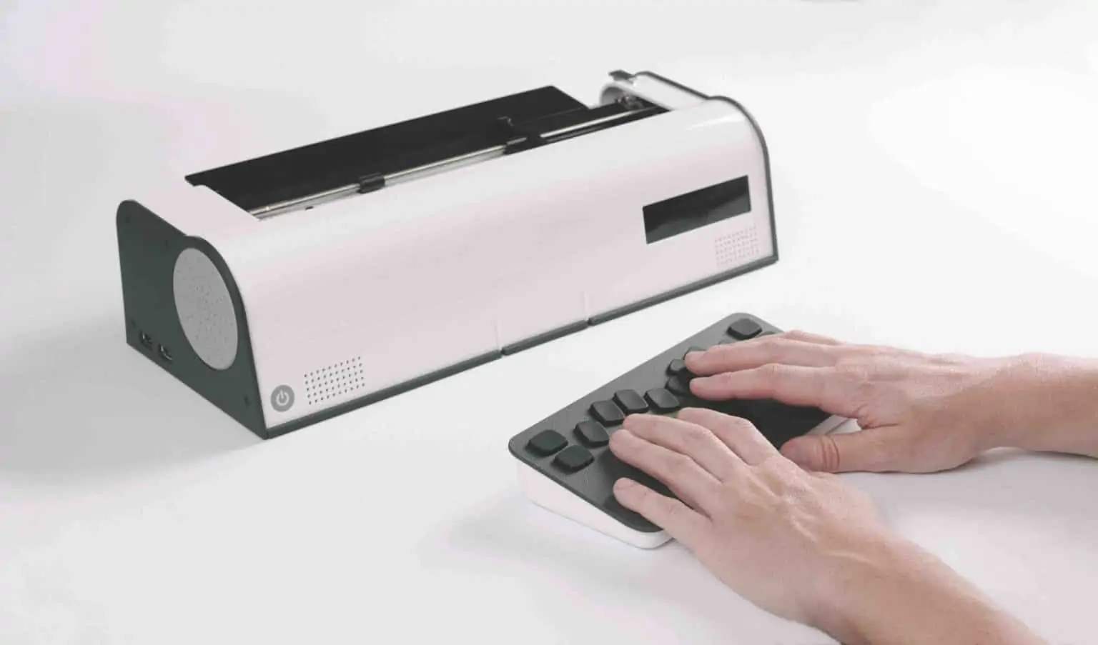 Braille embossing thanks to technology provided by Xometry Xometry Europe