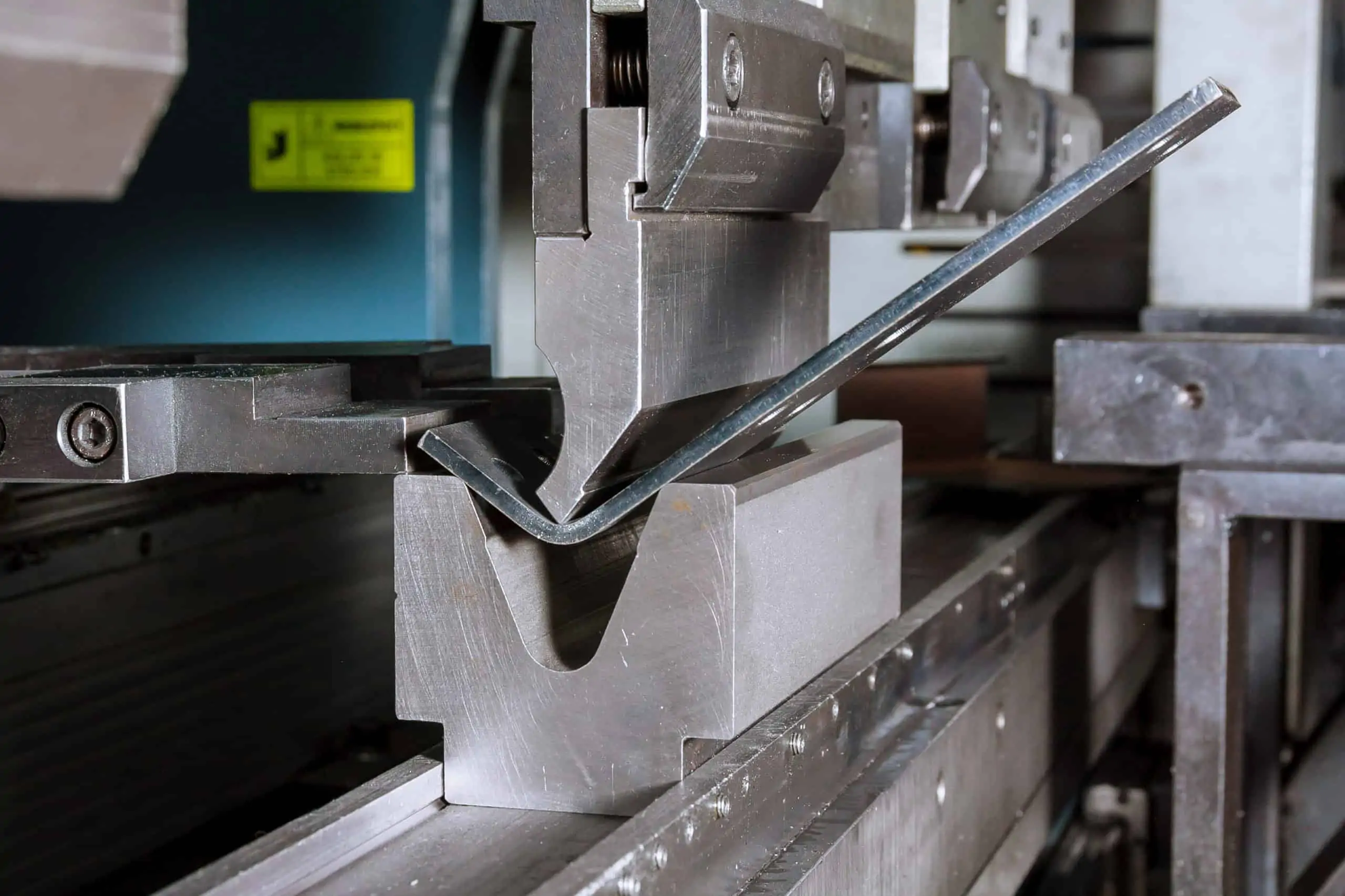 Design Tips for Sheet Metal Bending - Xometry Europe