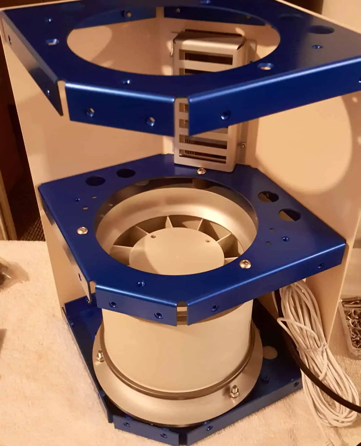 A Multi-talented Engineer Creates an Efficient Device to Destroy Viruses in the Air